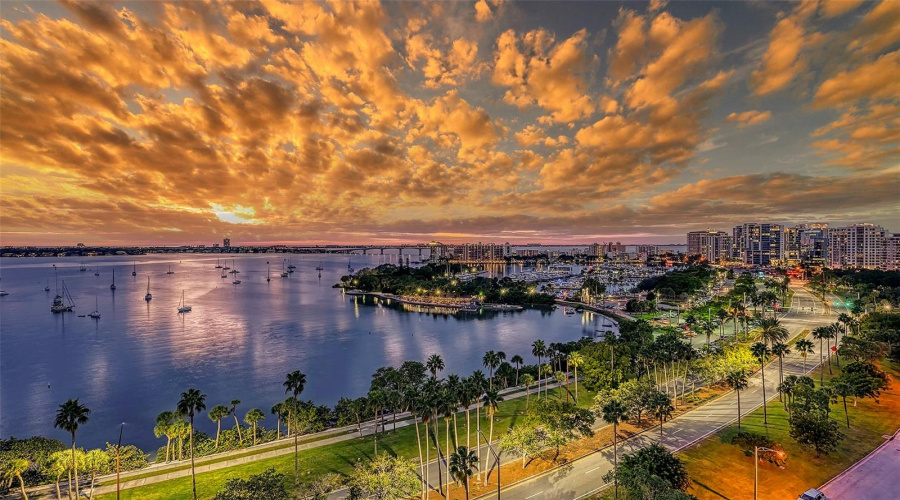 Sarasota, Florida 34236, 3 Bedroom Bedrooms, ,3 Bathroombathrooms,Residential,For Sale,Columbia,0,Mfra4700595