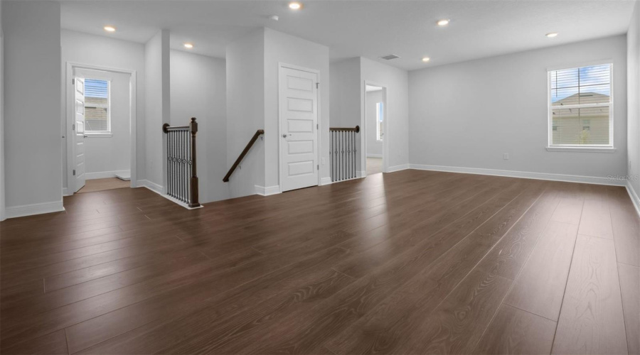 Winter Garden, Florida 34787, 5 Bedroom Bedrooms, ,4 Bathroombathrooms,Residential,For Sale,Shine View,0,Mfro6431079