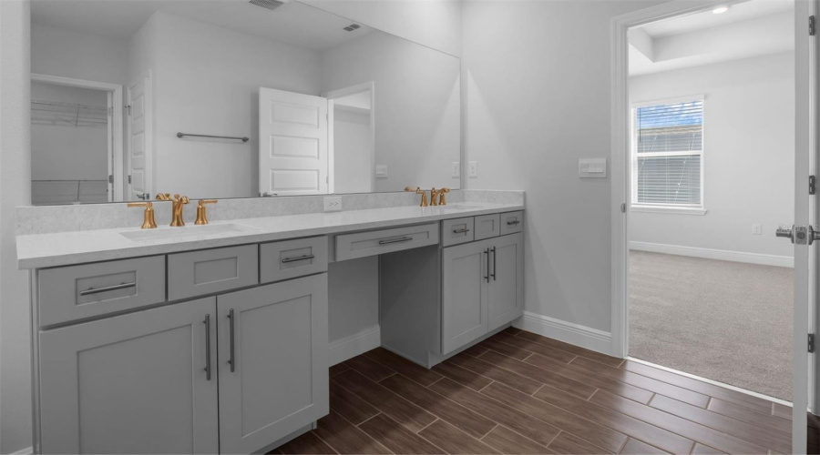 Winter Garden, Florida 34787, 5 Bedroom Bedrooms, ,4 Bathroombathrooms,Residential,For Sale,Shine View,0,Mfro6431079
