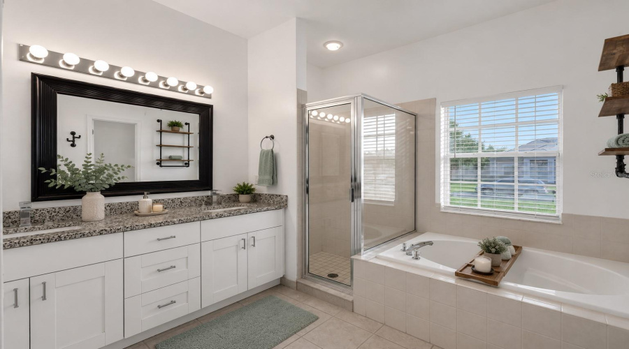 Winter Garden, Florida 34787, 4 Bedroom Bedrooms, ,2 Bathroombathrooms,Residential,For Sale,Wintermere Pointe,0,Mfro6428109