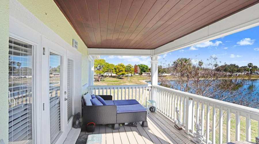 St Petersburg, Florida 33705, 1 Bedroom Bedrooms, ,1 Bathroombathrooms,Residential,For Sale,Cobia,0,Mfrtb8474516