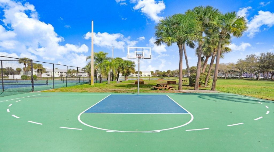 St Petersburg, Florida 33705, 1 Bedroom Bedrooms, ,1 Bathroombathrooms,Residential,For Sale,Cobia,0,Mfrtb8474516