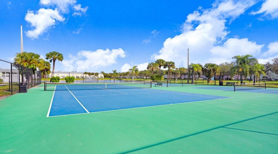 St Petersburg, Florida 33705, 1 Bedroom Bedrooms, ,1 Bathroombathrooms,Residential,For Sale,Cobia,0,Mfrtb8474516