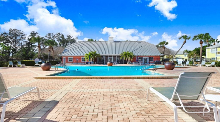 St Petersburg, Florida 33705, 1 Bedroom Bedrooms, ,1 Bathroombathrooms,Residential,For Sale,Cobia,0,Mfrtb8474516