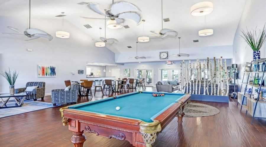 St Petersburg, Florida 33705, 1 Bedroom Bedrooms, ,1 Bathroombathrooms,Residential,For Sale,Cobia,0,Mfrtb8474516
