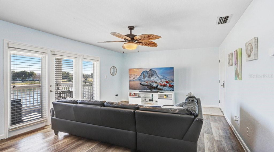 St Petersburg, Florida 33705, 1 Bedroom Bedrooms, ,1 Bathroombathrooms,Residential,For Sale,Cobia,0,Mfrtb8474516