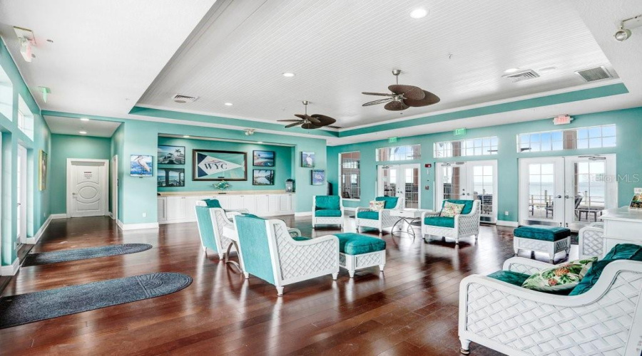St Petersburg, Florida 33705, 1 Bedroom Bedrooms, ,1 Bathroombathrooms,Residential,For Sale,Cobia,0,Mfrtb8474516