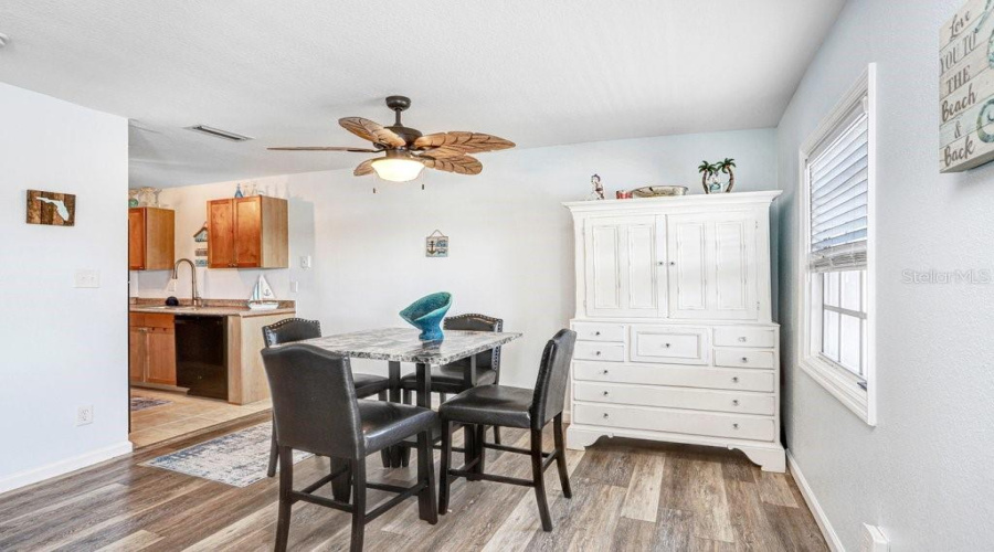 St Petersburg, Florida 33705, 1 Bedroom Bedrooms, ,1 Bathroombathrooms,Residential,For Sale,Cobia,0,Mfrtb8474516