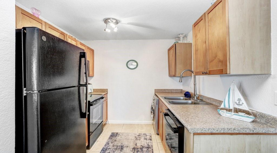 St Petersburg, Florida 33705, 1 Bedroom Bedrooms, ,1 Bathroombathrooms,Residential,For Sale,Cobia,0,Mfrtb8474516