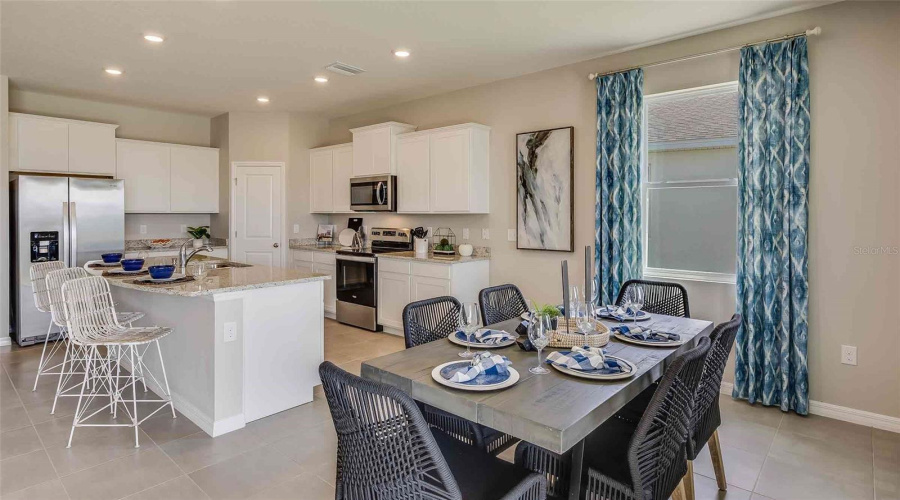 Palmetto, Florida 34221, 4 Bedroom Bedrooms, ,2 Bathroombathrooms,Residential,For Sale,Silver Birch,0,Mfra4685580