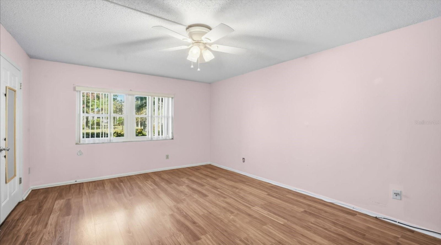 St Petersburg, Florida 33703, 1 Bedroom Bedrooms, ,1 Bathroombathrooms,Residential,For Sale,Bay,0,Mfrtb8449285