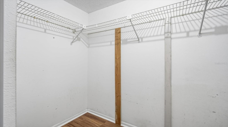 St Petersburg, Florida 33703, 1 Bedroom Bedrooms, ,1 Bathroombathrooms,Residential,For Sale,Bay,0,Mfrtb8449285