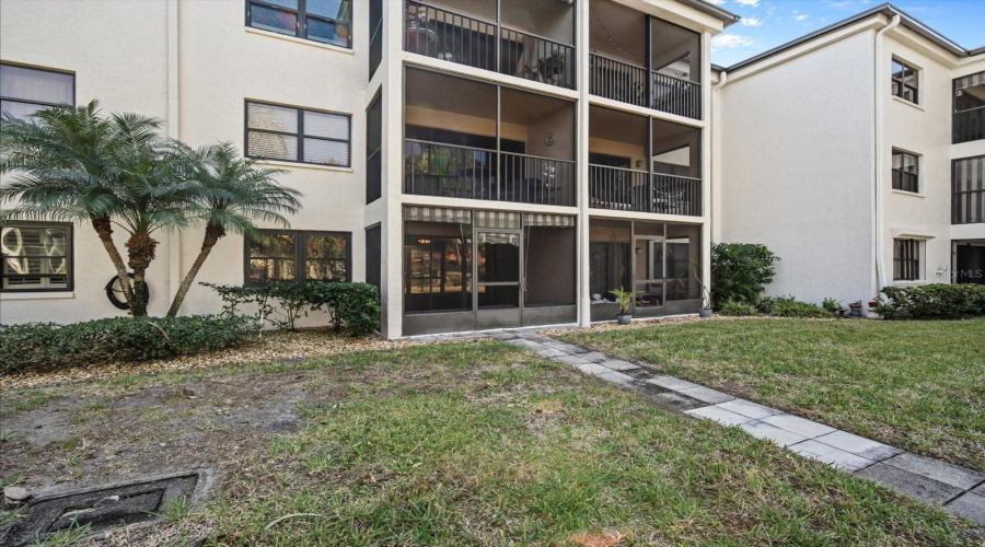St Petersburg, Florida 33703, 1 Bedroom Bedrooms, ,1 Bathroombathrooms,Residential,For Sale,Bay,0,Mfrtb8449285