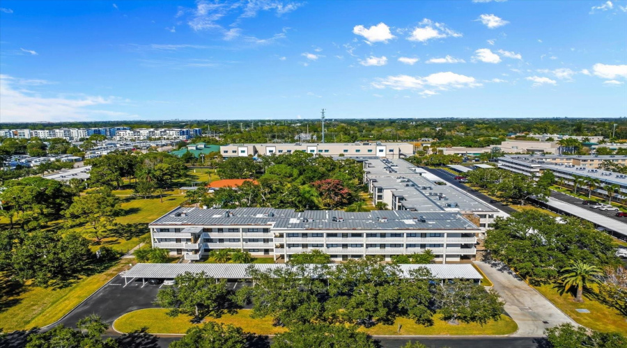 St Petersburg, Florida 33703, 1 Bedroom Bedrooms, ,1 Bathroombathrooms,Residential,For Sale,Bay,0,Mfrtb8449285