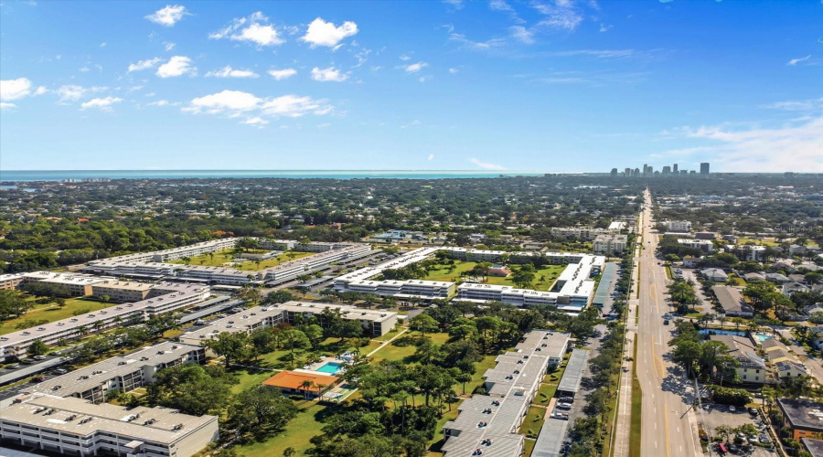 St Petersburg, Florida 33703, 1 Bedroom Bedrooms, ,1 Bathroombathrooms,Residential,For Sale,Bay,0,Mfrtb8449285