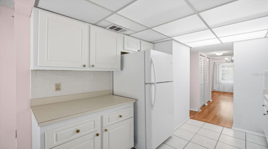 St Petersburg, Florida 33703, 1 Bedroom Bedrooms, ,1 Bathroombathrooms,Residential,For Sale,Bay,0,Mfrtb8449285