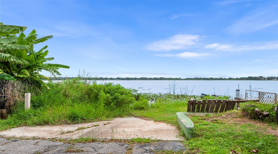 Auburndale, Florida 33823, 1 Bedroom Bedrooms, ,1 Bathroombathrooms,Residential,For Sale,Lakeside Dr,0,Mfrl4963934