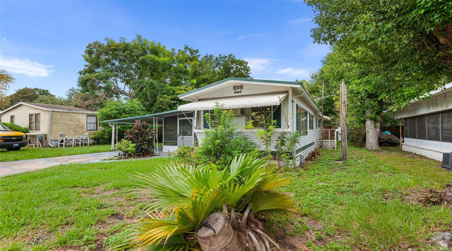 Auburndale, Florida 33823, 1 Bedroom Bedrooms, ,1 Bathroombathrooms,Residential,For Sale,Lakeside Dr,0,Mfrl4963934
