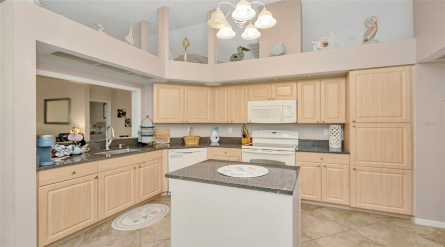 New Port Richey, Florida 34655, 3 Bedroom Bedrooms, ,2 Bathroombathrooms,Residential,For Sale,Noemi,0,Mfrw7888914