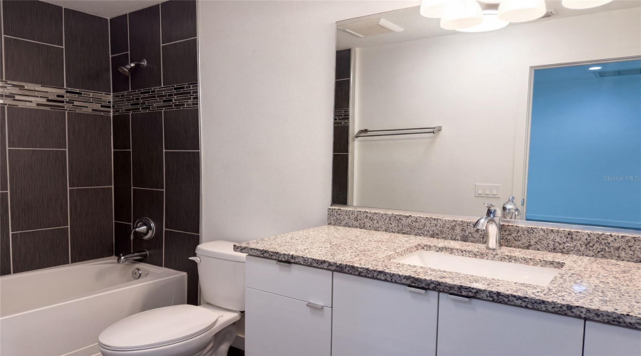 Sarasota, Florida 34239, 3 Bedroom Bedrooms, ,2 Bathroombathrooms,Residential,For Sale,Shade,0,Mfro6432869