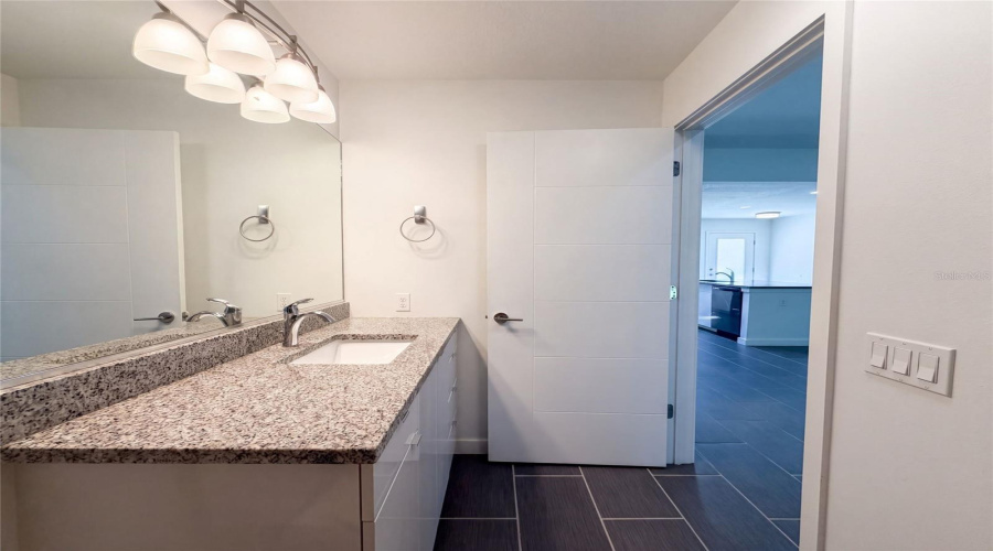 Sarasota, Florida 34239, 3 Bedroom Bedrooms, ,2 Bathroombathrooms,Residential,For Sale,Shade,0,Mfro6432869