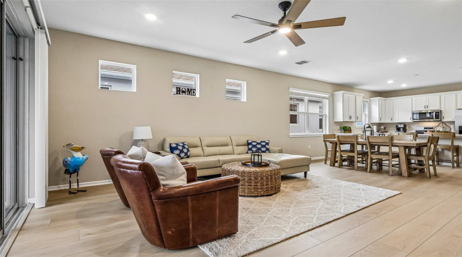 Winter Garden, Florida 34787, 2 Bedroom Bedrooms, ,2 Bathroombathrooms,Residential,For Sale,Gem View,0,Mfro6435893