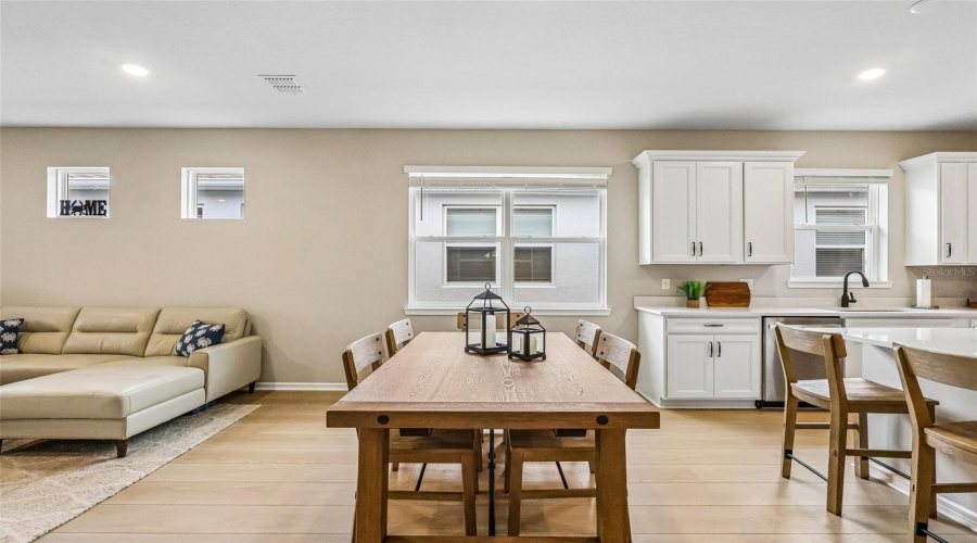Winter Garden, Florida 34787, 2 Bedroom Bedrooms, ,2 Bathroombathrooms,Residential,For Sale,Gem View,0,Mfro6435893