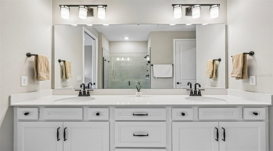 Winter Garden, Florida 34787, 2 Bedroom Bedrooms, ,2 Bathroombathrooms,Residential,For Sale,Gem View,0,Mfro6435893