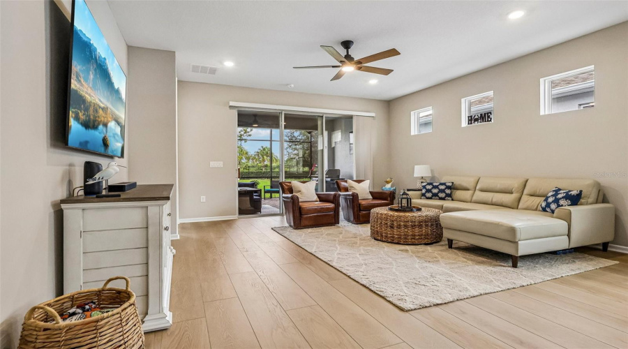 Winter Garden, Florida 34787, 2 Bedroom Bedrooms, ,2 Bathroombathrooms,Residential,For Sale,Gem View,0,Mfro6435893