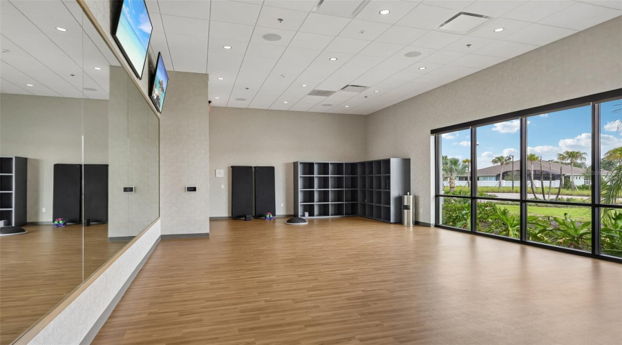 Winter Garden, Florida 34787, 2 Bedroom Bedrooms, ,2 Bathroombathrooms,Residential,For Sale,Gem View,0,Mfro6435893