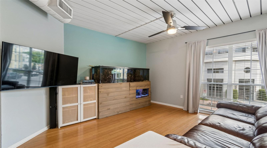 Tampa, Florida 33609, 1 Bedroom Bedrooms, ,1 Bathroombathrooms,Residential,For Sale,Horatio,0,Mfrtb8519567