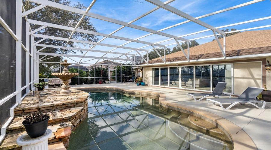 Lady Lake, Florida 32159, 3 Bedroom Bedrooms, ,2 Bathroombathrooms,Residential,For Sale,Grove,0,Mfro6369259