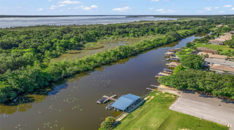 Lady Lake, Florida 32159, 3 Bedroom Bedrooms, ,2 Bathroombathrooms,Residential,For Sale,Grove,0,Mfro6369259