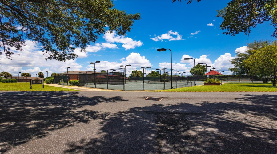 Lady Lake, Florida 32159, 3 Bedroom Bedrooms, ,2 Bathroombathrooms,Residential,For Sale,Grove,0,Mfro6369259