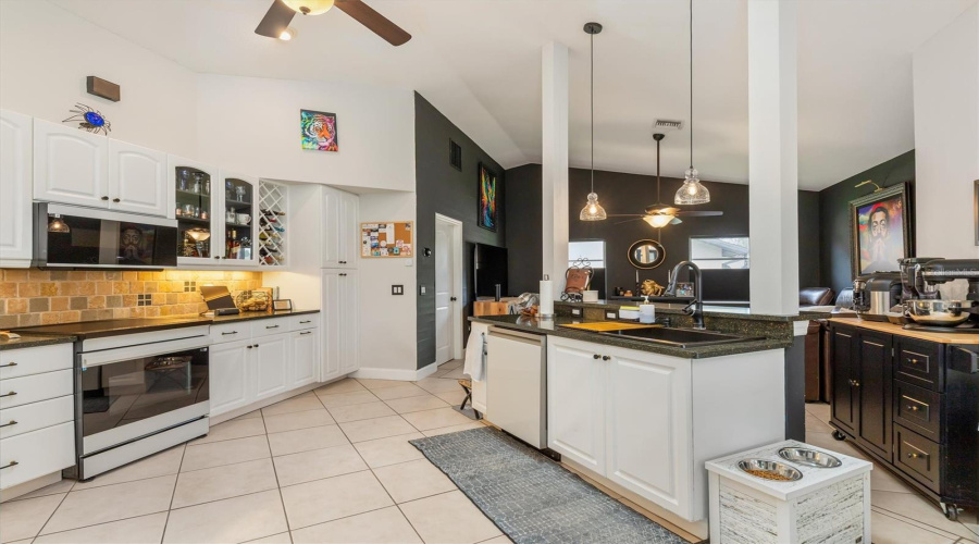 Punta Gorda, Florida 33983, 3 Bedroom Bedrooms, ,2 Bathroombathrooms,Residential,For Sale,Valparaiso,0,Mfrc7529241