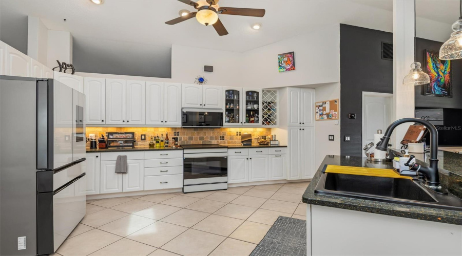 Punta Gorda, Florida 33983, 3 Bedroom Bedrooms, ,2 Bathroombathrooms,Residential,For Sale,Valparaiso,0,Mfrc7529241