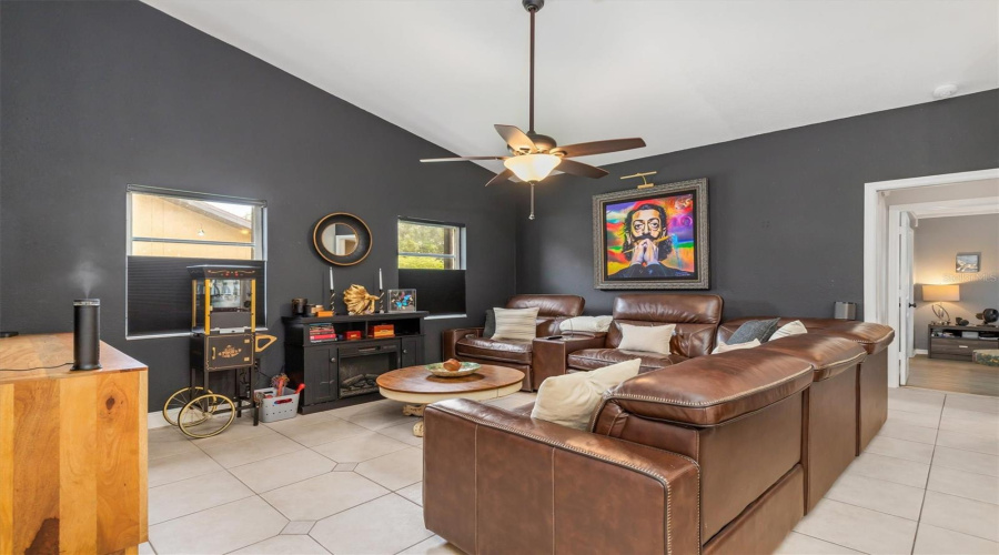 Punta Gorda, Florida 33983, 3 Bedroom Bedrooms, ,2 Bathroombathrooms,Residential,For Sale,Valparaiso,0,Mfrc7529241