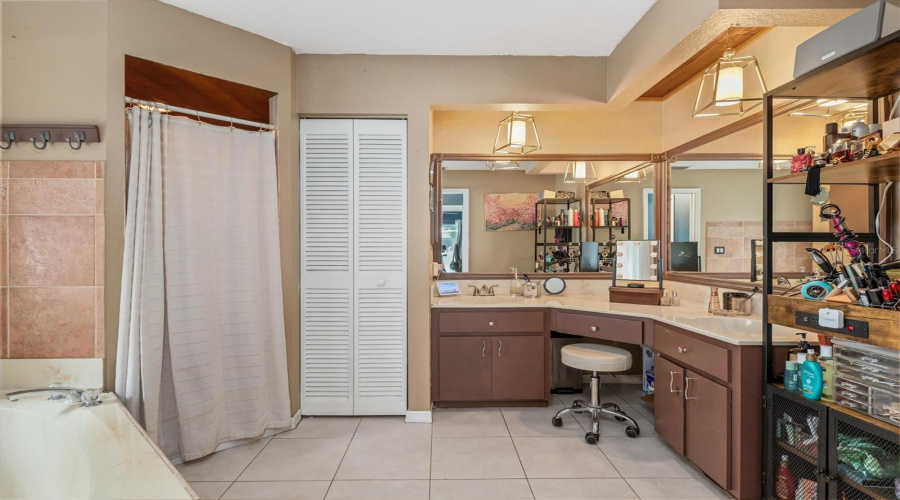 Punta Gorda, Florida 33983, 3 Bedroom Bedrooms, ,2 Bathroombathrooms,Residential,For Sale,Valparaiso,0,Mfrc7529241