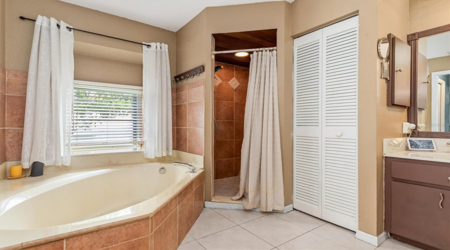 Punta Gorda, Florida 33983, 3 Bedroom Bedrooms, ,2 Bathroombathrooms,Residential,For Sale,Valparaiso,0,Mfrc7529241