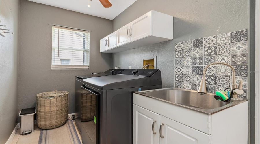 Punta Gorda, Florida 33983, 3 Bedroom Bedrooms, ,2 Bathroombathrooms,Residential,For Sale,Valparaiso,0,Mfrc7529241