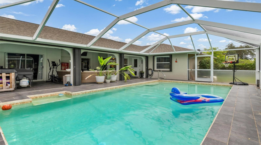 Punta Gorda, Florida 33983, 3 Bedroom Bedrooms, ,2 Bathroombathrooms,Residential,For Sale,Valparaiso,0,Mfrc7529241