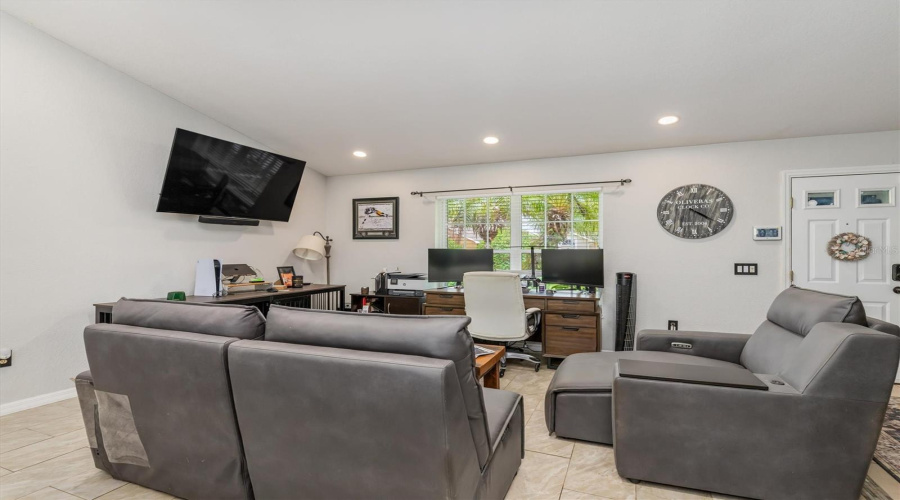 Punta Gorda, Florida 33983, 3 Bedroom Bedrooms, ,2 Bathroombathrooms,Residential,For Sale,Valparaiso,0,Mfrc7529241