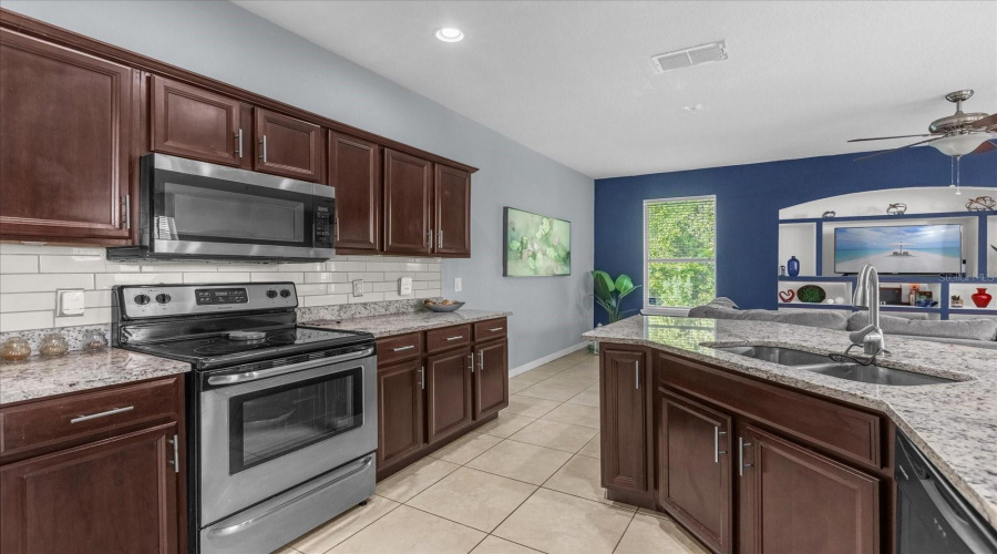 Orlando, Florida 32822, 3 Bedroom Bedrooms, ,2 Bathroombathrooms,Residential,For Sale,Goldenrod,0,Mfro6395643