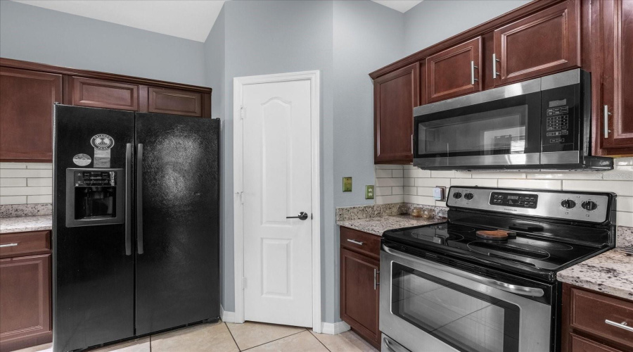 Orlando, Florida 32822, 3 Bedroom Bedrooms, ,2 Bathroombathrooms,Residential,For Sale,Goldenrod,0,Mfro6395643