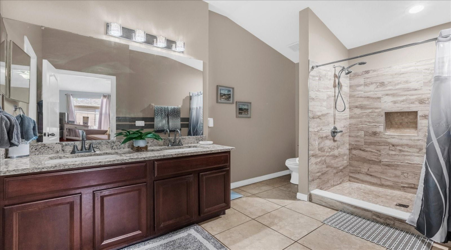 Orlando, Florida 32822, 3 Bedroom Bedrooms, ,2 Bathroombathrooms,Residential,For Sale,Goldenrod,0,Mfro6395643