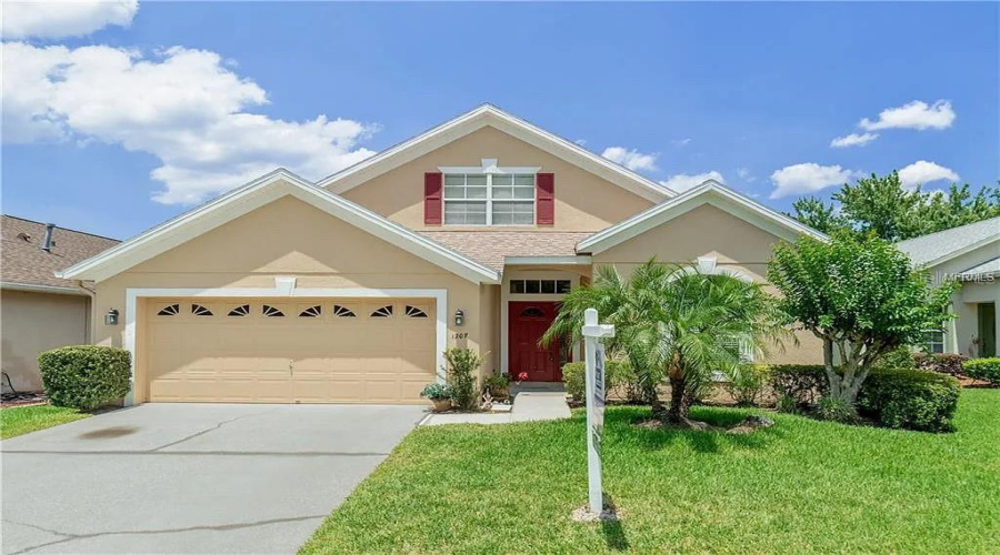 Orlando, Florida 32828, 4 Bedroom Bedrooms, ,3 Bathroombathrooms,Residential,For Sale,Royal Saint George,0,Mfro6396450