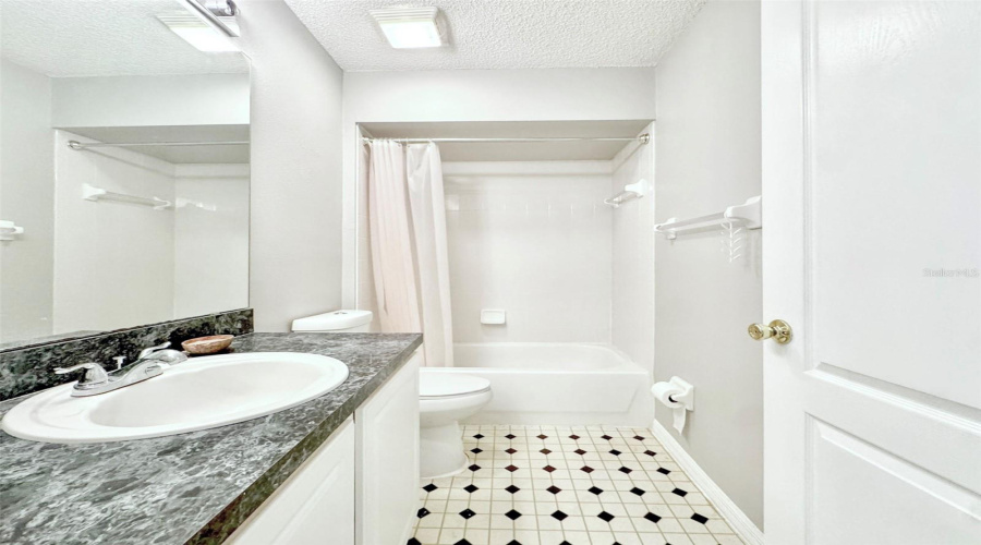 Bathroom Upstairs
