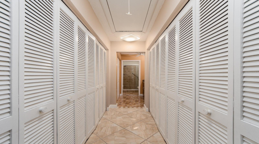 His And Her Closets