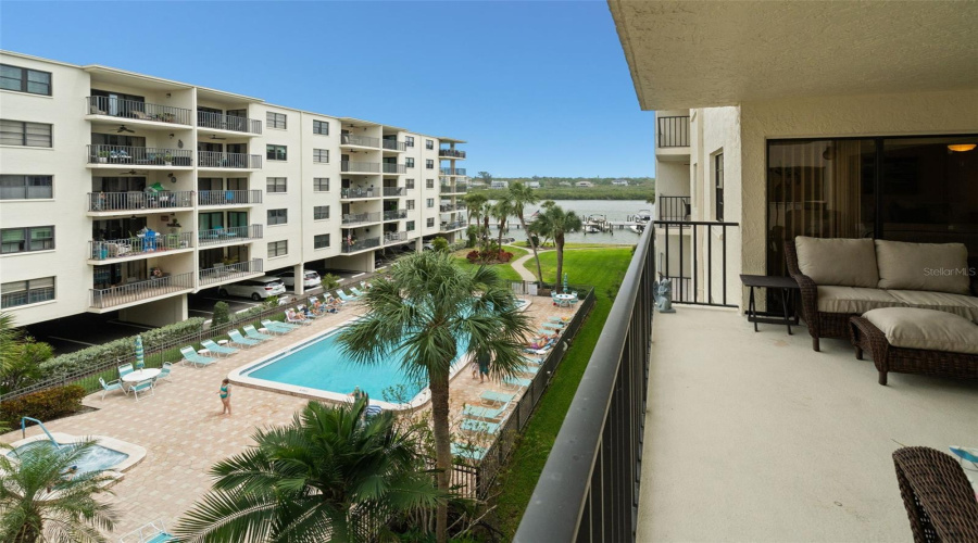 Indian Shores, Florida 33785, 2 Bedroom Bedrooms, ,2 Bathroombathrooms,Residential,For Sale,Gulf,0,Mfrtb8487618