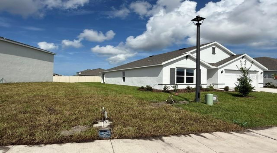 Palmetto, Florida 34221, 4 Bedroom Bedrooms, ,2 Bathroombathrooms,Residential,For Sale,Silver Moonlight,0,Mfra4694442